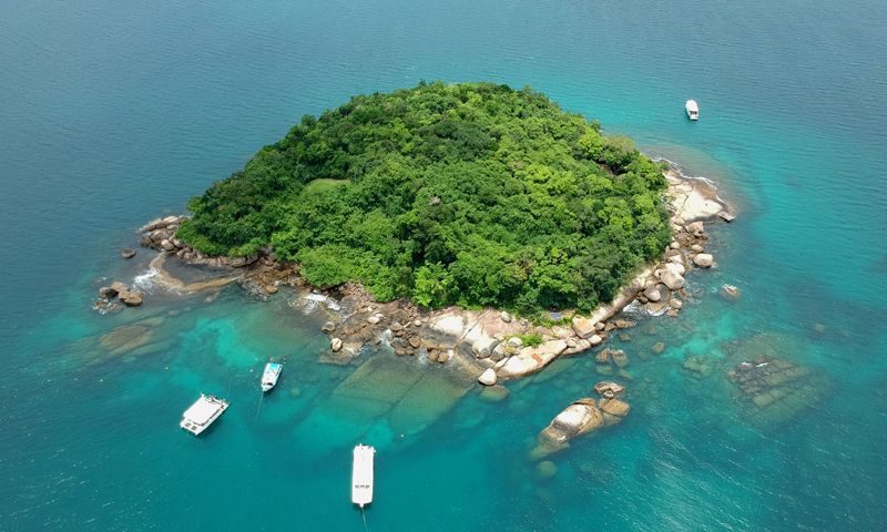 Ilha dos Meros — parada do Roteiro de Aquários